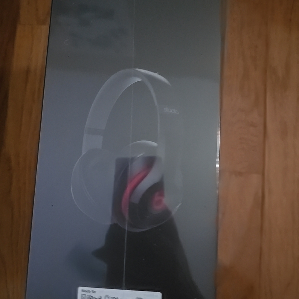 Beats Studio 2 Wired Noise-Canceling Headphones - New In Sealed Box - DR DRE - Picture 4 of 5